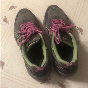 Women’s Tennis shoes